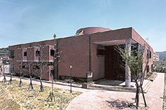 1977 親和女子大学図書館